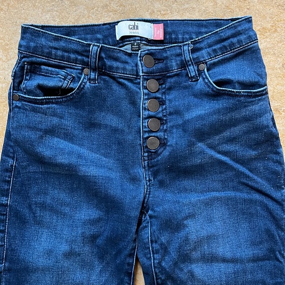 Women’s CAbi Jeans Size 2 - Picture 2 of 5